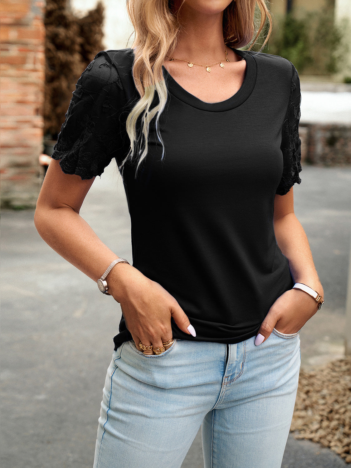 Devine Lace Detail Round Neck Short Sleeve T-Shirt