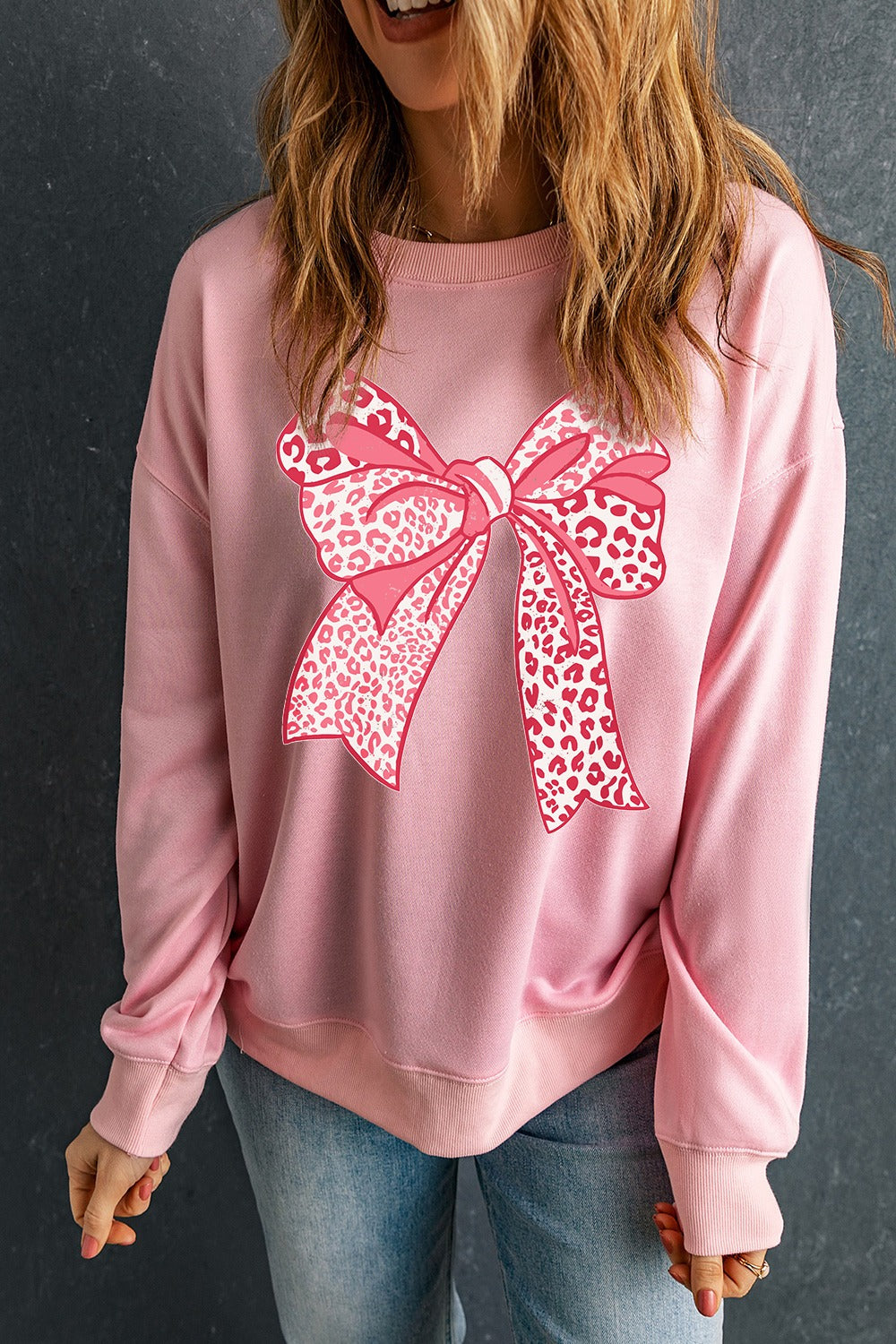 Bow Graphic Round Neck Long Sleeve Sweatshirt